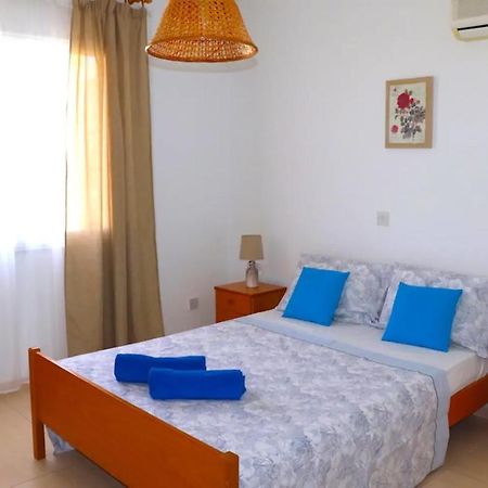 Central 2 Bedroom Apartment In Kato Paphos מראה חיצוני תמונה