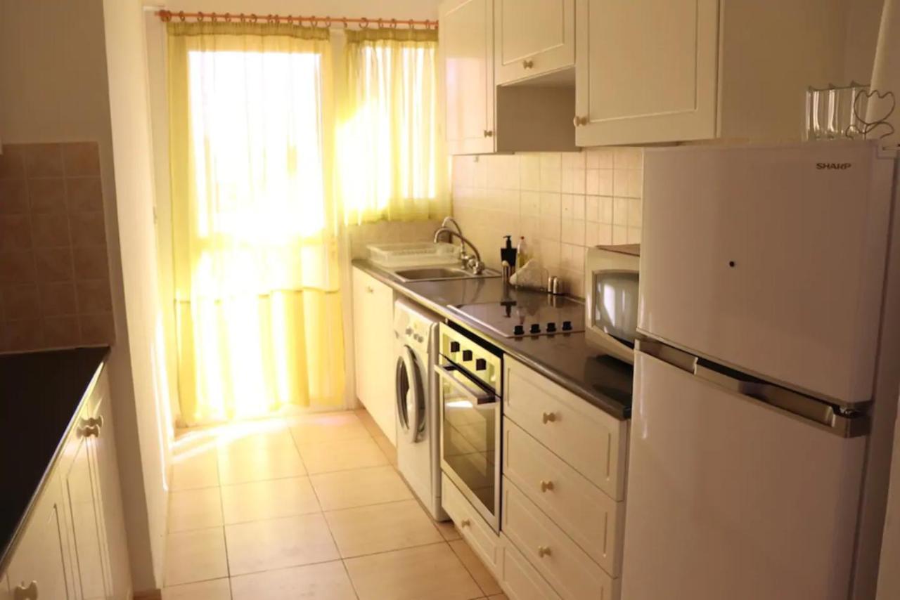 Central 2 Bedroom Apartment In Kato Paphos מראה חיצוני תמונה