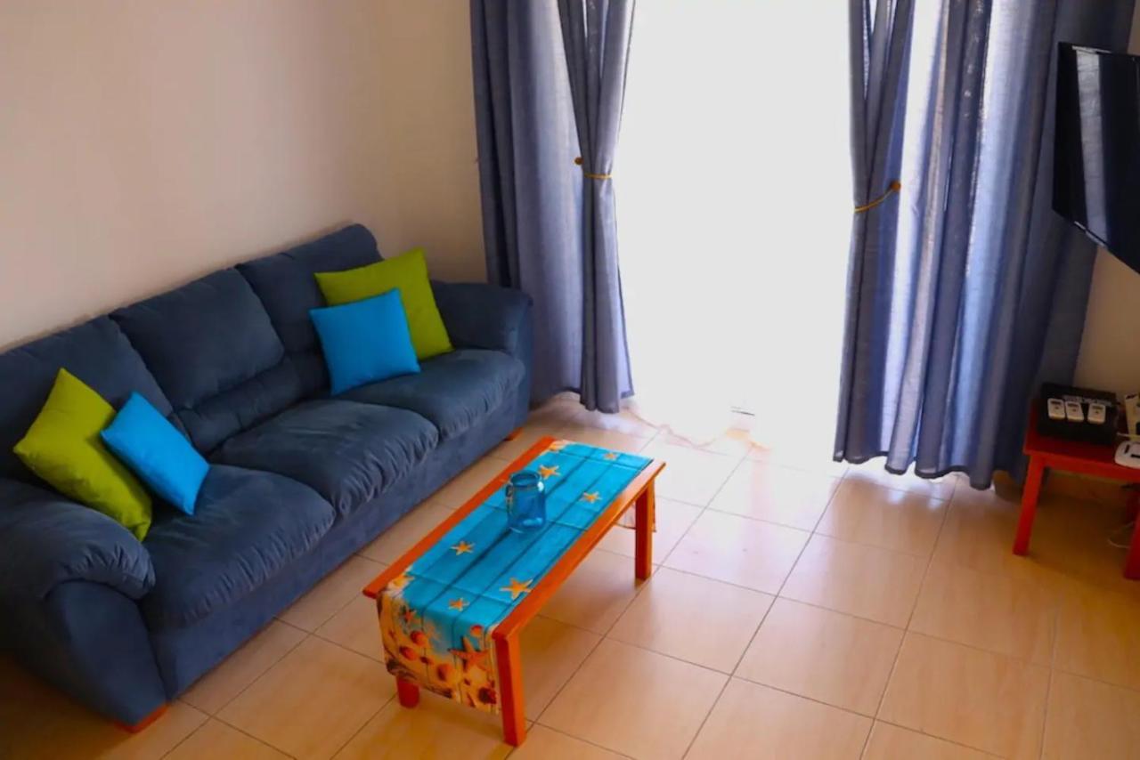 Central 2 Bedroom Apartment In Kato Paphos מראה חיצוני תמונה