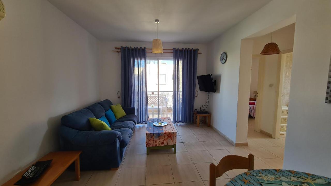 Central 2 Bedroom Apartment In Kato Paphos מראה חיצוני תמונה