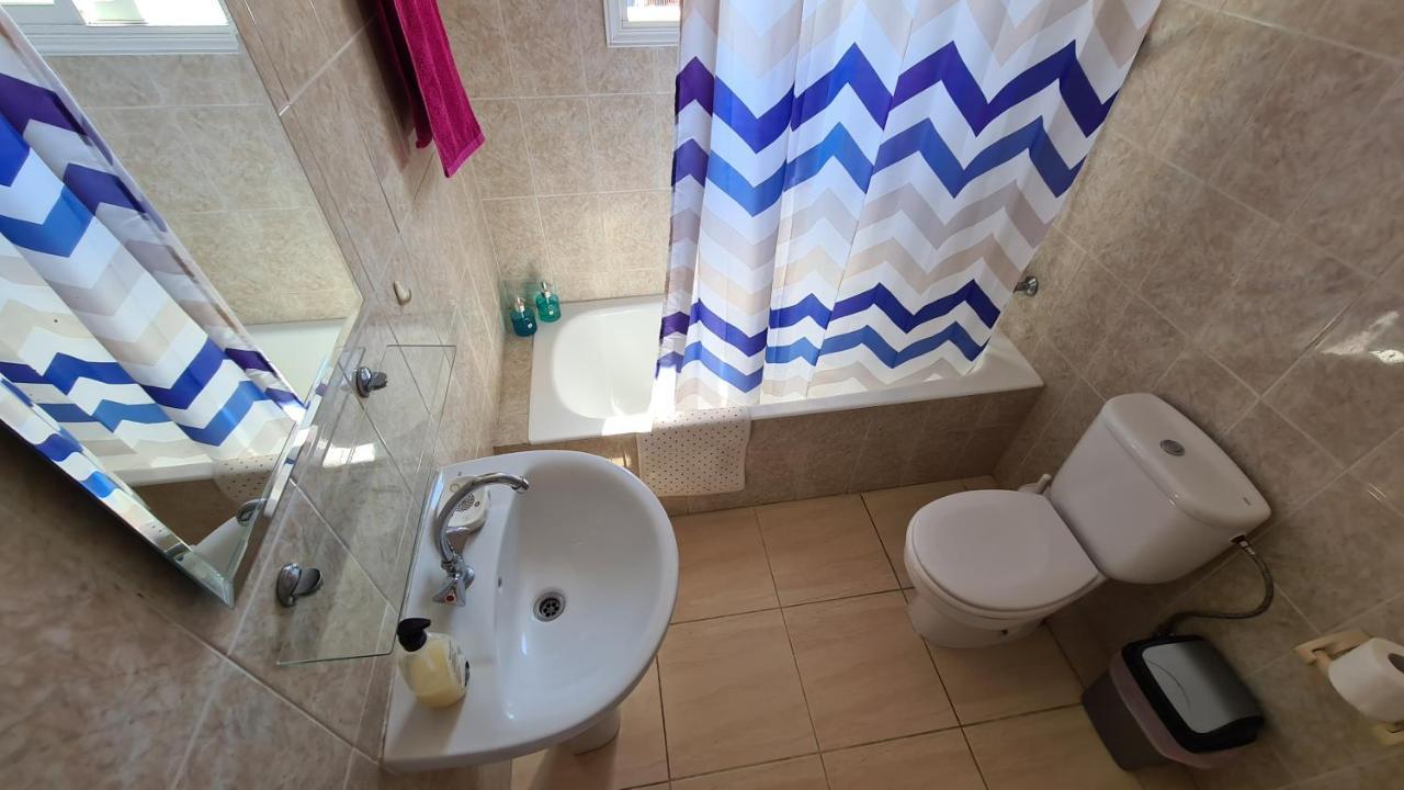 Central 2 Bedroom Apartment In Kato Paphos מראה חיצוני תמונה